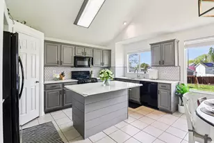 2119 N 2360 W, Clinton, UT 84015 - Photo 7