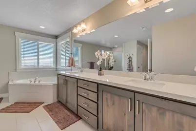 6628 W Sky Bird Cir, Herriman, UT 84096 - Photo 25