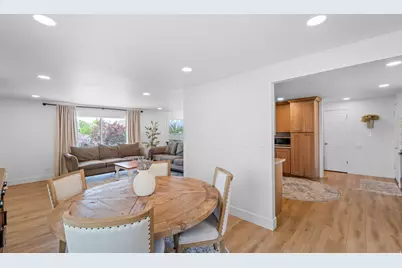 7147 S Ponderosa Dr E, Cottonwood Heights, UT 84121 - Photo 7