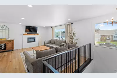 7147 S Ponderosa Dr E, Cottonwood Heights, UT 84121 - Photo 3