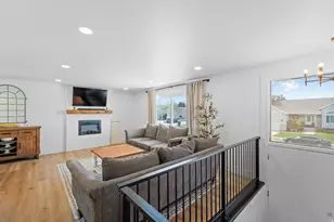 7147 S Ponderosa Dr E, Cottonwood Heights, UT 84121 - Photo 3