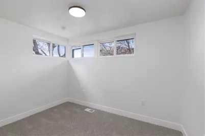 797 S 350 W, Bountiful, UT 84010 - Photo 9