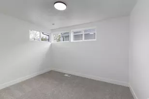 797 S 350 W, Bountiful, UT 84010 - Photo 15