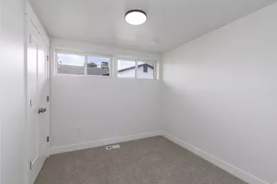 797 S 350 W, Bountiful, UT 84010 - Photo 25