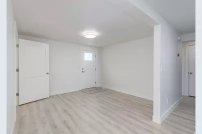 797 S 350 W, Bountiful, UT 84010 - Photo 11