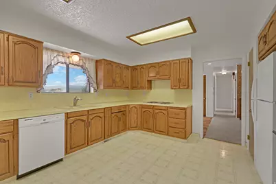 777 E 6600 S, Hyrum, UT 84319 - Photo 11