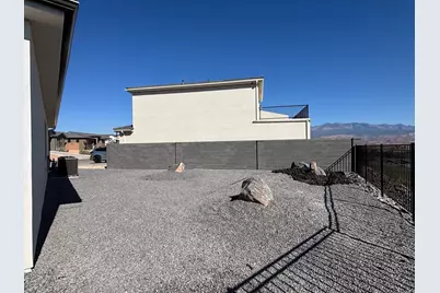 2054 W 320 S, Hurricane, UT 84737 - Photo 25