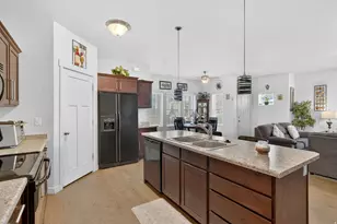 5658 W Island Ridge Dr, West Valley, UT 84118 - Photo 17