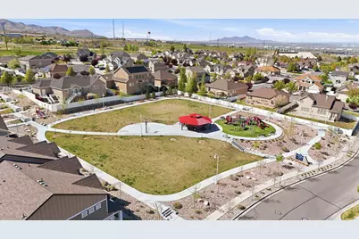 5658 W Island Ridge Dr, West Valley, UT 84118 - Photo 9