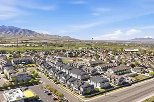 5658 W Island Ridge Dr, West Valley, UT 84118 - Photo 7