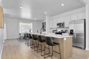 519 E Levengrove Dr, Lehi, UT 84048 - Photo 5