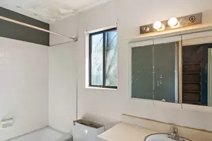 666 E Larchwood Dr, Midvale, UT 84047 - Photo 27