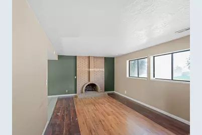 666 E Larchwood Dr, Midvale, UT 84047 - Photo 19