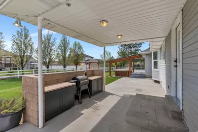 622 E 12000 S, Draper, UT 84020 - Photo 31