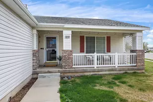 5048 S 4000 W, Roy, UT 84067 - Photo 3