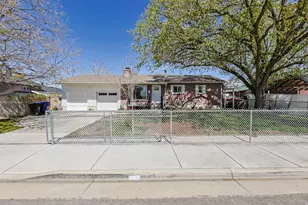 915 E Galena Dr, Sandy, UT 84094 - Photo 27