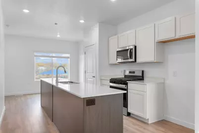 290 E 1275 N #106, Harrisville, UT 84404 - Photo 7