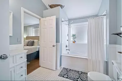 11621 S Havre Cir E, Sandy, UT 84070 - Photo 9