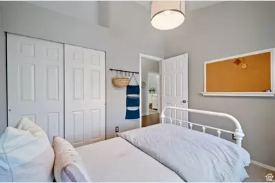 11621 S Havre Cir E, Sandy, UT 84070 - Photo 23