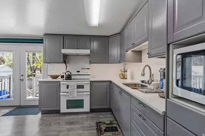 3908 S Lorna Dr, West Valley, UT 84120 - Photo 9