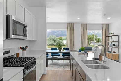 282 E 1275 N #103, Harrisville, UT 84404 - Photo 9