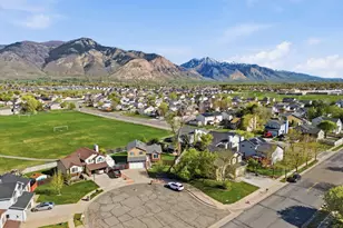 2470 N 450 W, Harrisville, UT 84414 - Photo 5