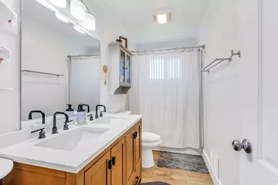 634 E Pico St, Sandy, UT 84070 - Photo 17