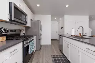 1081 E Jack Dr, Saratoga Springs, UT 84045 - Photo 11