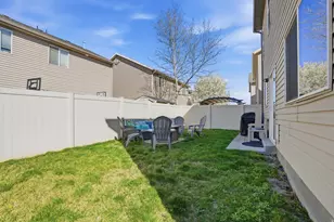 1049 W Stonehaven Dr, North Salt Lake, UT 84054 - Photo 27