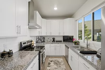 4197 N Autumn Wood Cir, Lehi, UT 84048 - Photo 25