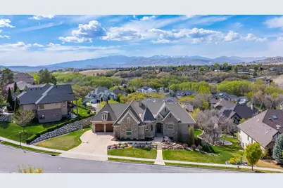 10493 N Iverson Ln, Highland, UT 84003 - Photo 3