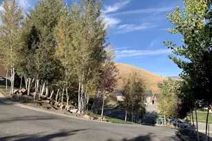 350 Pinecrest Cir, Wellsville, UT 84339 - Photo 5