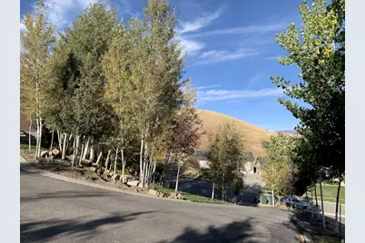 350 Pine Crest Cir, Wellsville, UT 84339 - Photo 5