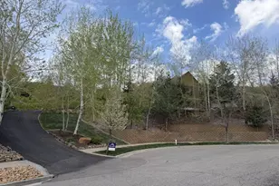 350 Pinecrest Cir, Wellsville, UT 84339 - Photo 1