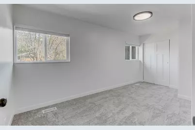 2567 N 1450 E, Layton, UT 84040 - Photo 9