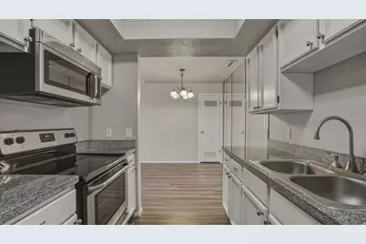 1462 E Foxboro Dr #2, Millcreek, UT 84106 - Photo 1