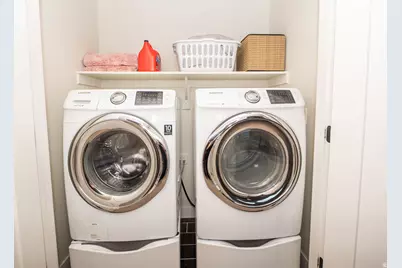 1007 W Painted Horse Ln, Bluffdale, UT 84065 - Photo 31