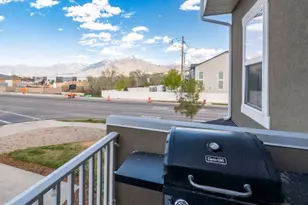 1007 W Painted Horse Ln, Bluffdale, UT 84065 - Photo 33