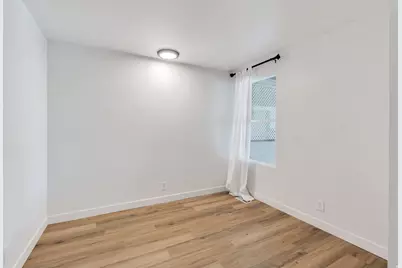 1461 W Gillespie Ave, Salt Lake City, UT 84104 - Photo 11