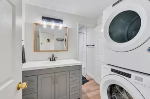 1461 W Gillespie Ave, Salt Lake City, UT 84104 - Photo 9