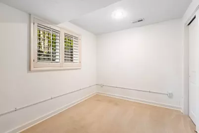 2555 E Chalet Rd S, Cottonwood Heights, UT 84093 - Photo 23