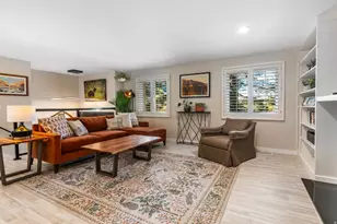 2555 E Chalet Rd S, Cottonwood Heights, UT 84093 - Photo 9