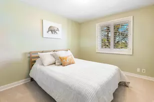 2555 E Chalet Rd S, Cottonwood Heights, UT 84093 - Photo 19