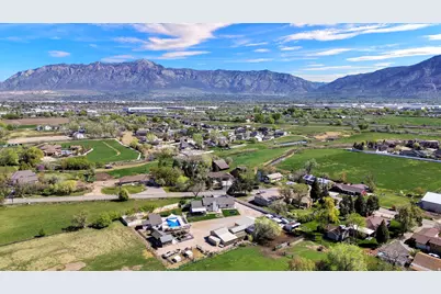 2137 W 200 S, Marriott-Slaterville City, UT 84404 - Photo 81