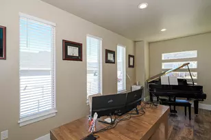 348 S 1430 E, Tooele, UT 84074 - Photo 13