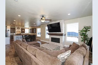 348 S 1430 E, Tooele, UT 84074 - Photo 15