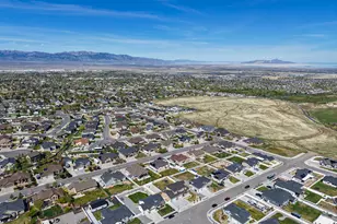 348 S 1430 E, Tooele, UT 84074 - Photo 65