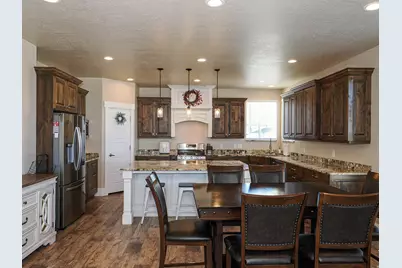 348 S 1430 E, Tooele, UT 84074 - Photo 23