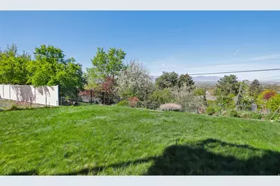 3073 E Stratton Dr S, Holladay, UT 84117 - Photo 35