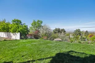 3073 E Stratton Dr S, Holladay, UT 84117 - Photo 35